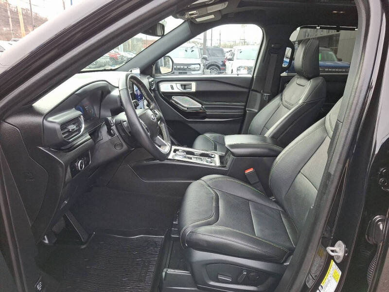 2023 Ford Explorer ST