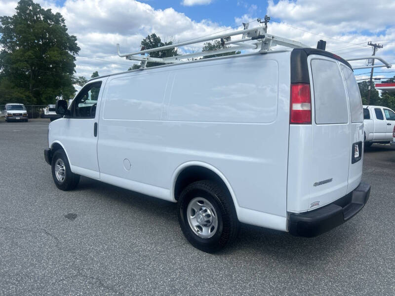 2017 Chevrolet Express 2500
