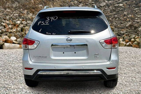 2015 Nissan Pathfinder SL