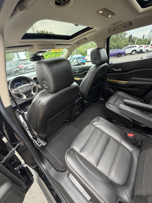 2017 GMC Acadia Denali