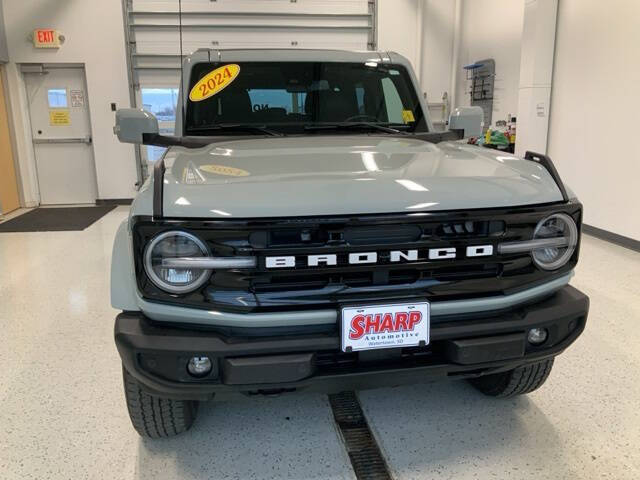 2024 Ford Bronco Outer Banks