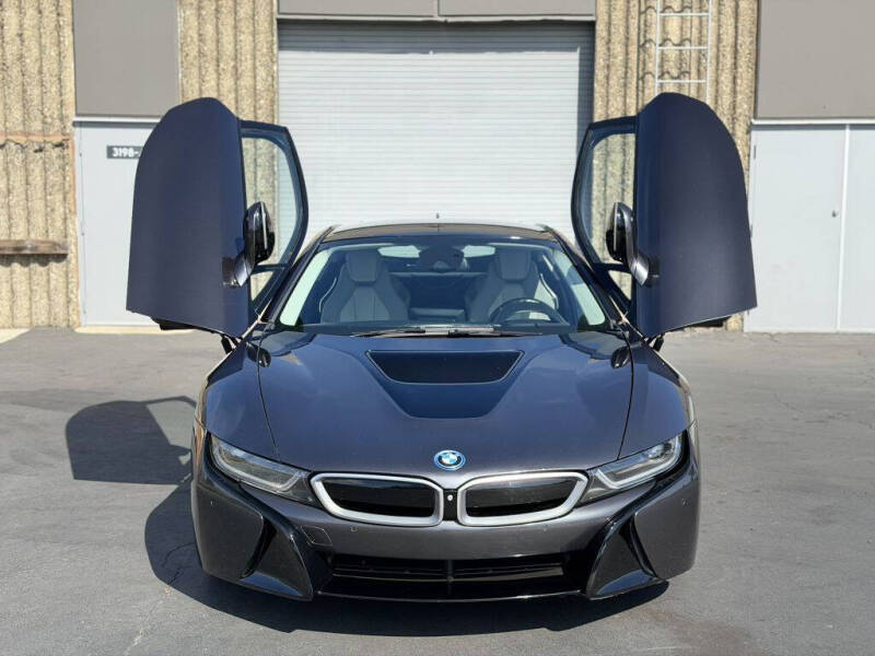 2016 BMW i8
