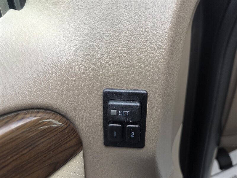 2005 Ford Explorer Eddie Bauer