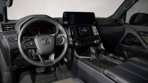 2025 Lexus LX 700h Overtrail