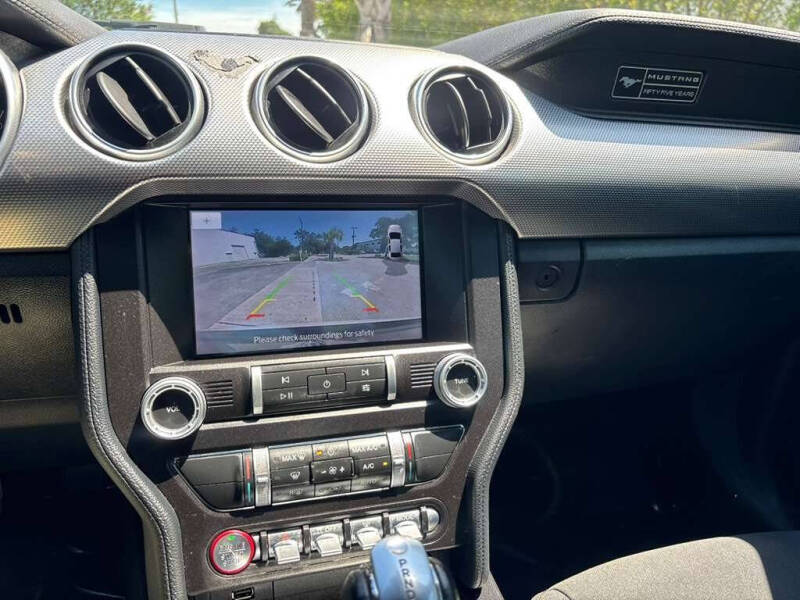 2020 Ford Mustang EcoBoost