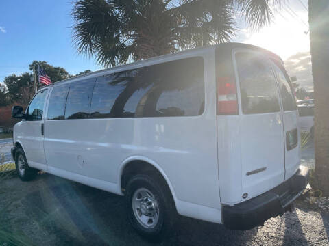 2016 Chevrolet Express LS 3500