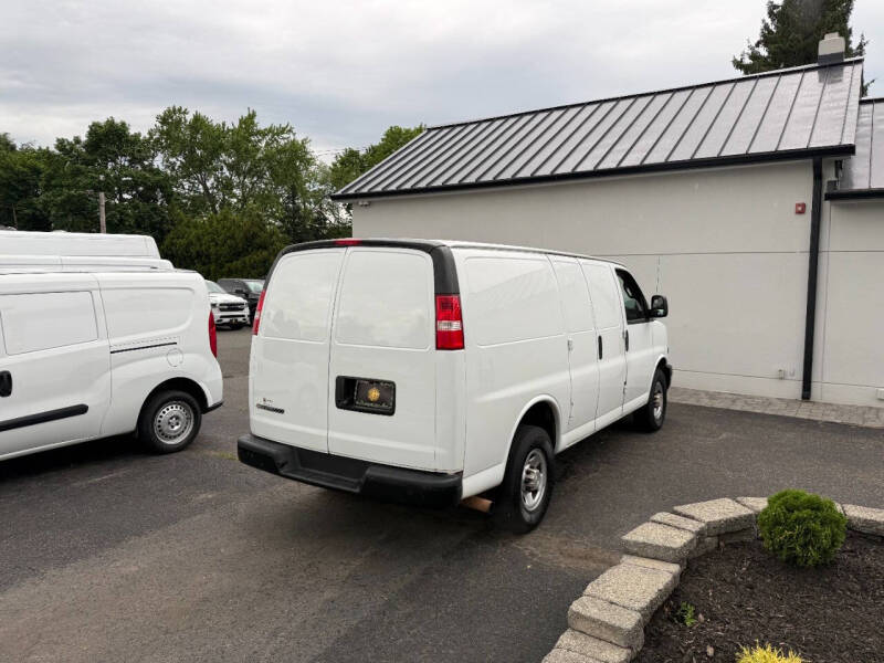 2020 Chevrolet Express 2500