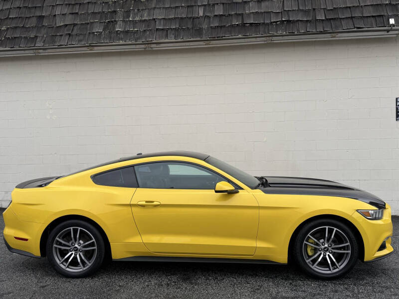 2017 Ford Mustang EcoBoost Premium