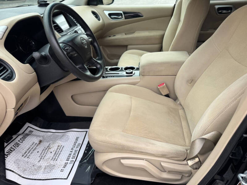 2016 Nissan Pathfinder S