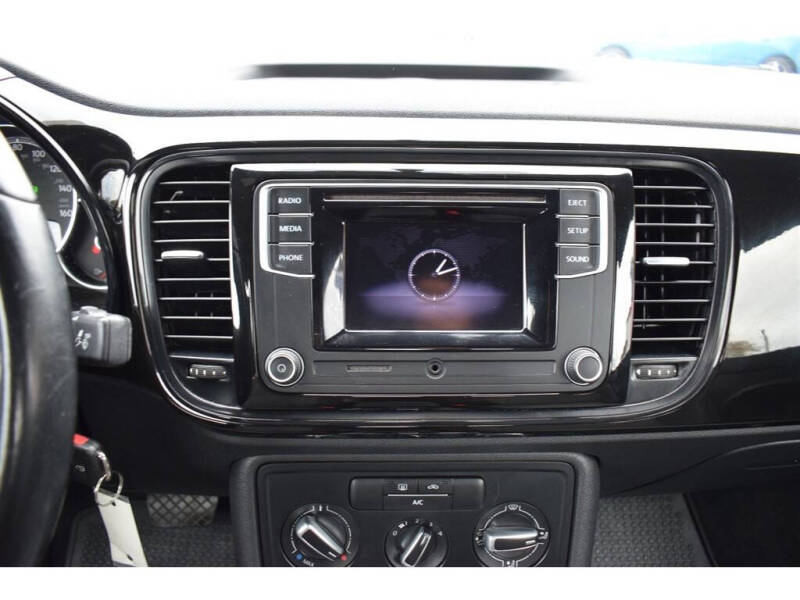 2018 Volkswagen Beetle 2.0T Coast