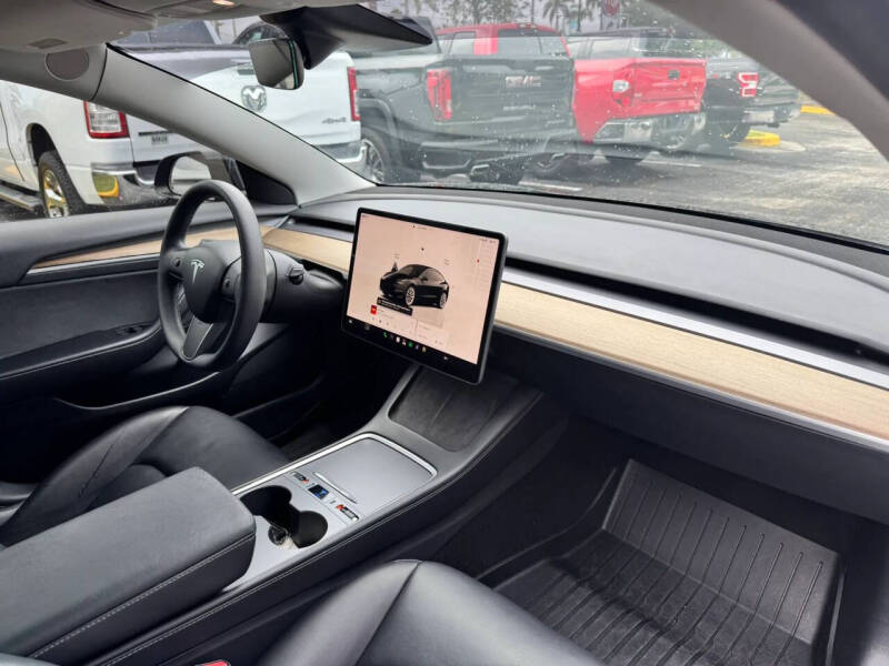 2022 Tesla Model 3 Long Range