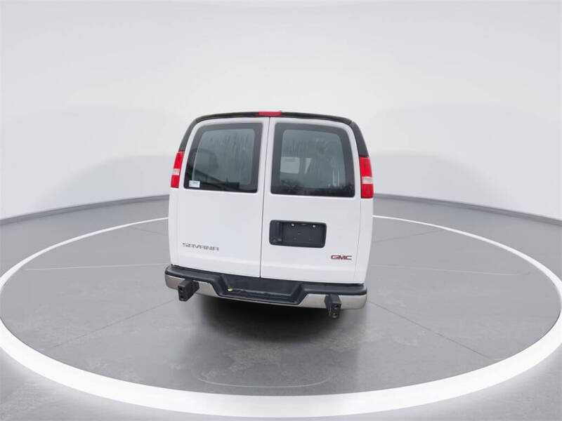 2024 GMC Savana 2500