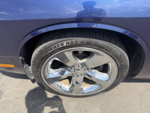 2013 Dodge Challenger R/T Plus