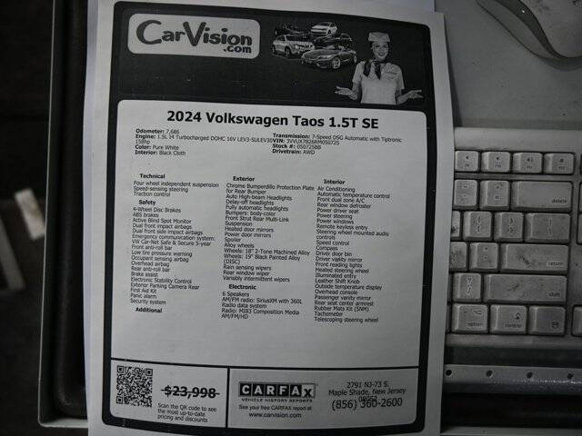 2024 Volkswagen Taos SE 4Motion