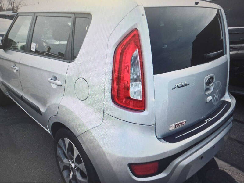 2012 Kia Soul +