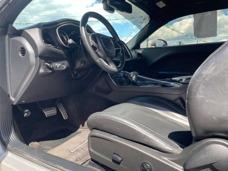 2015 Dodge Challenger SXT Plus