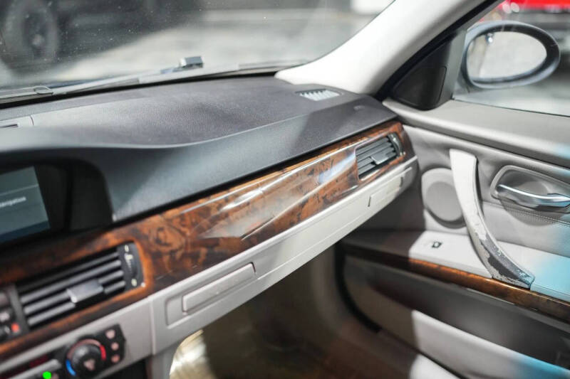 2006 BMW 3 Series 330i