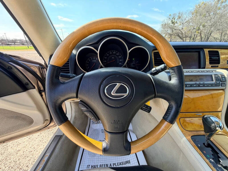 2003 Lexus SC 430