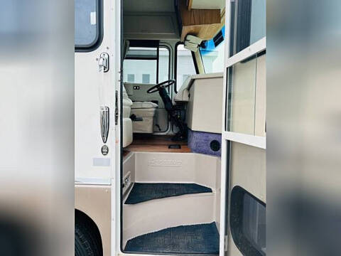 1999 Freightliner XC Chassis