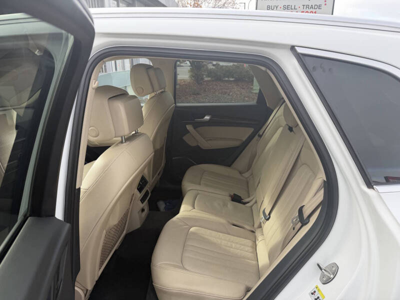 2018 Audi Q5 2.0T quattro Premium Plus