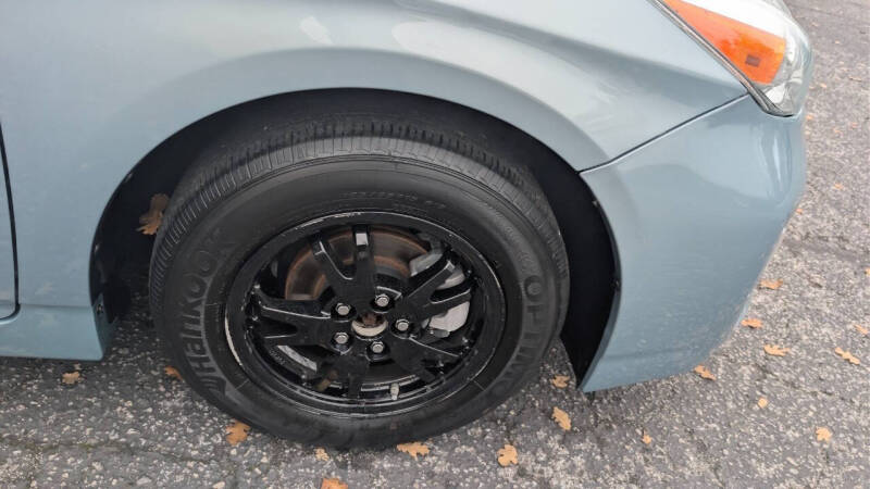 2014 Toyota Prius Three