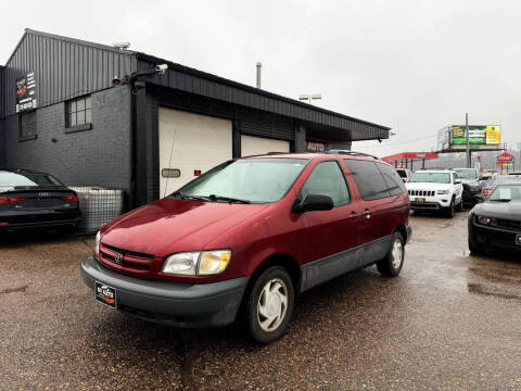 1998 Toyota Sienna LE