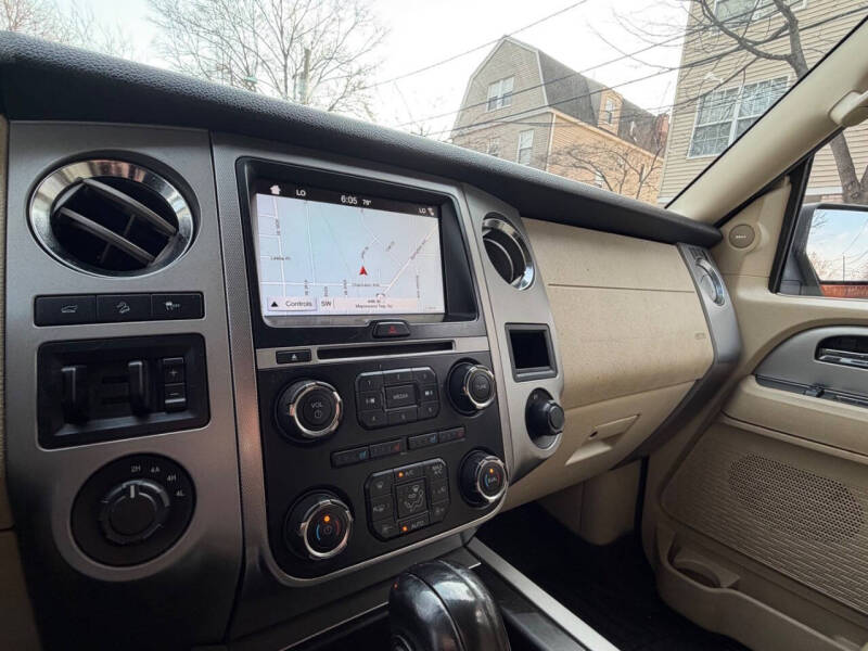 2016 Ford Expedition EL XLT