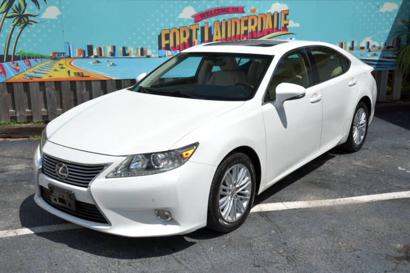 2013 Lexus ES 350's photo