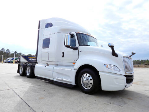 2019 International LT625