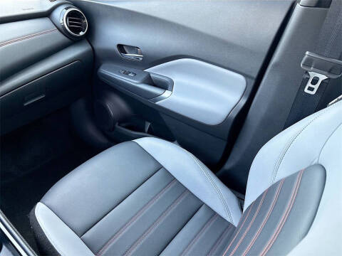 2024 Nissan Kicks SR