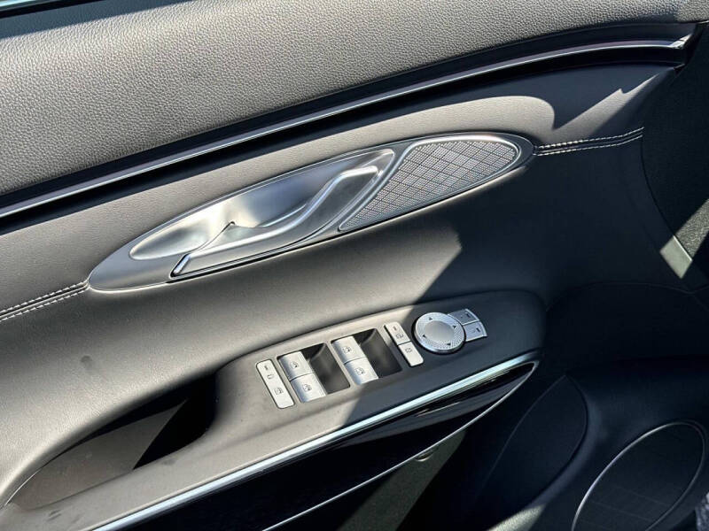 2026 Genesis GV70