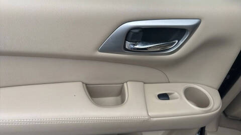 2014 Nissan Pathfinder Platinum