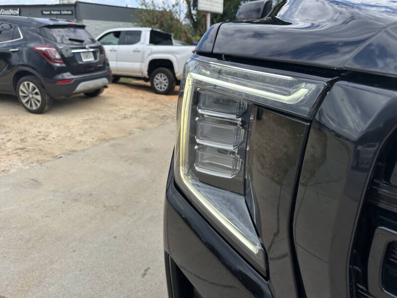 2021 GMC Yukon SLT - Photo 10