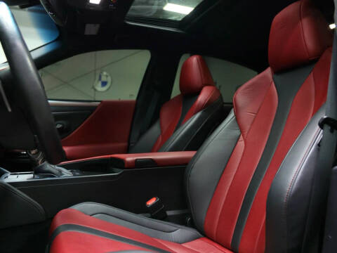 2024 Lexus ES 350 F SPORT Handling