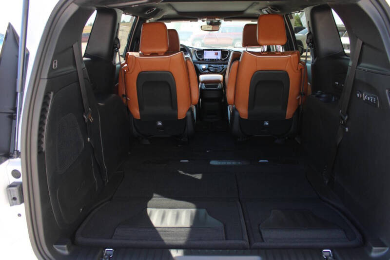 2026 Chrysler Pacifica Pinnacle