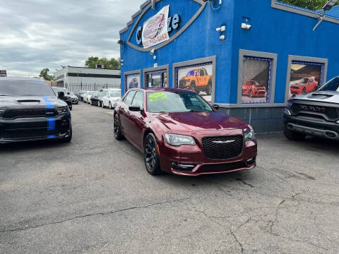 2019 Chrysler 300 Touring