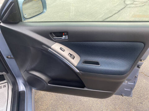 2005 Toyota Matrix XR