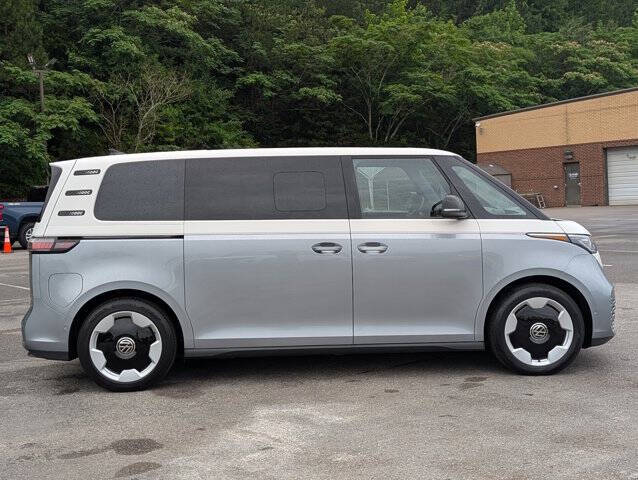 2025 Volkswagen ID. Buzz Pro S Plus