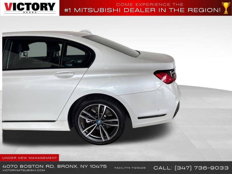 2022 BMW 7 Series 745e xDrive