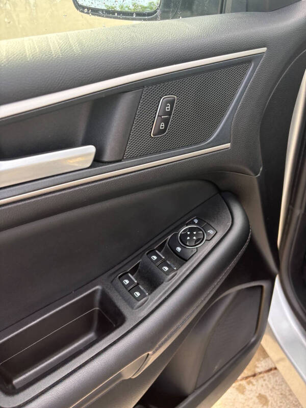 2024 Ford Edge