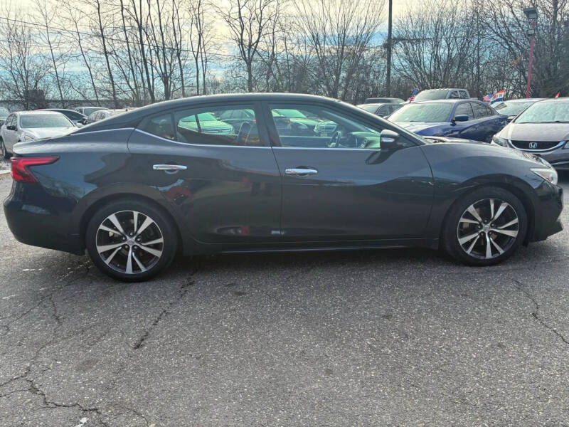 2017 Nissan Maxima