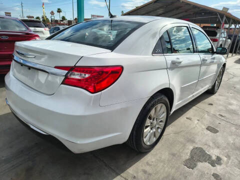 2012 Chrysler 200 LX