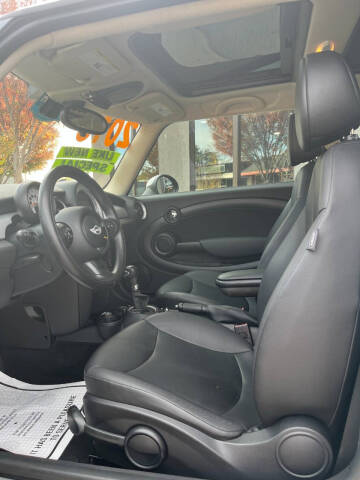 2013 MINI Hardtop Cooper