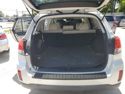 2010 Subaru Outback 2.5i Premium