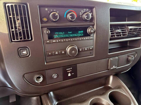 2024 GMC Savana 2500