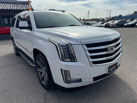 2016 Cadillac Escalade ESV Luxury Collection
