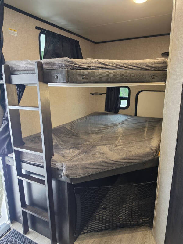 2022 Jayco Jay Feather