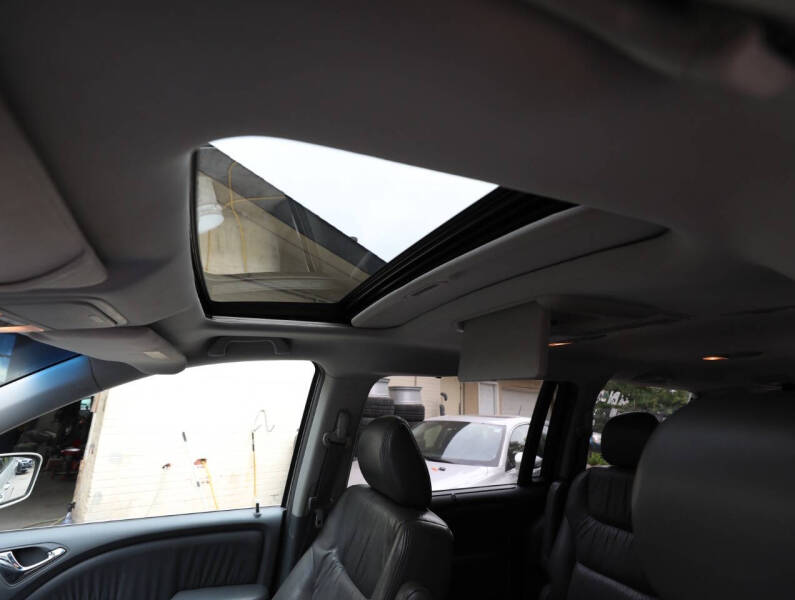 2005 Honda Odyssey EX-L w/DVD