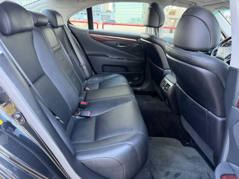 2007 Lexus LS 460
