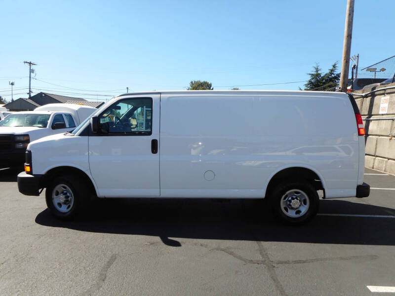 2016 Chevrolet Express 2500